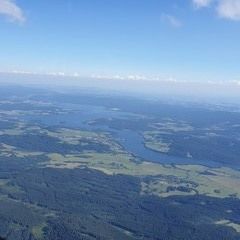 Flugwegposition um 15:52:08: Aufgenommen in der Nähe von Okres Český Krumlov, Tschechien in 2398 Meter